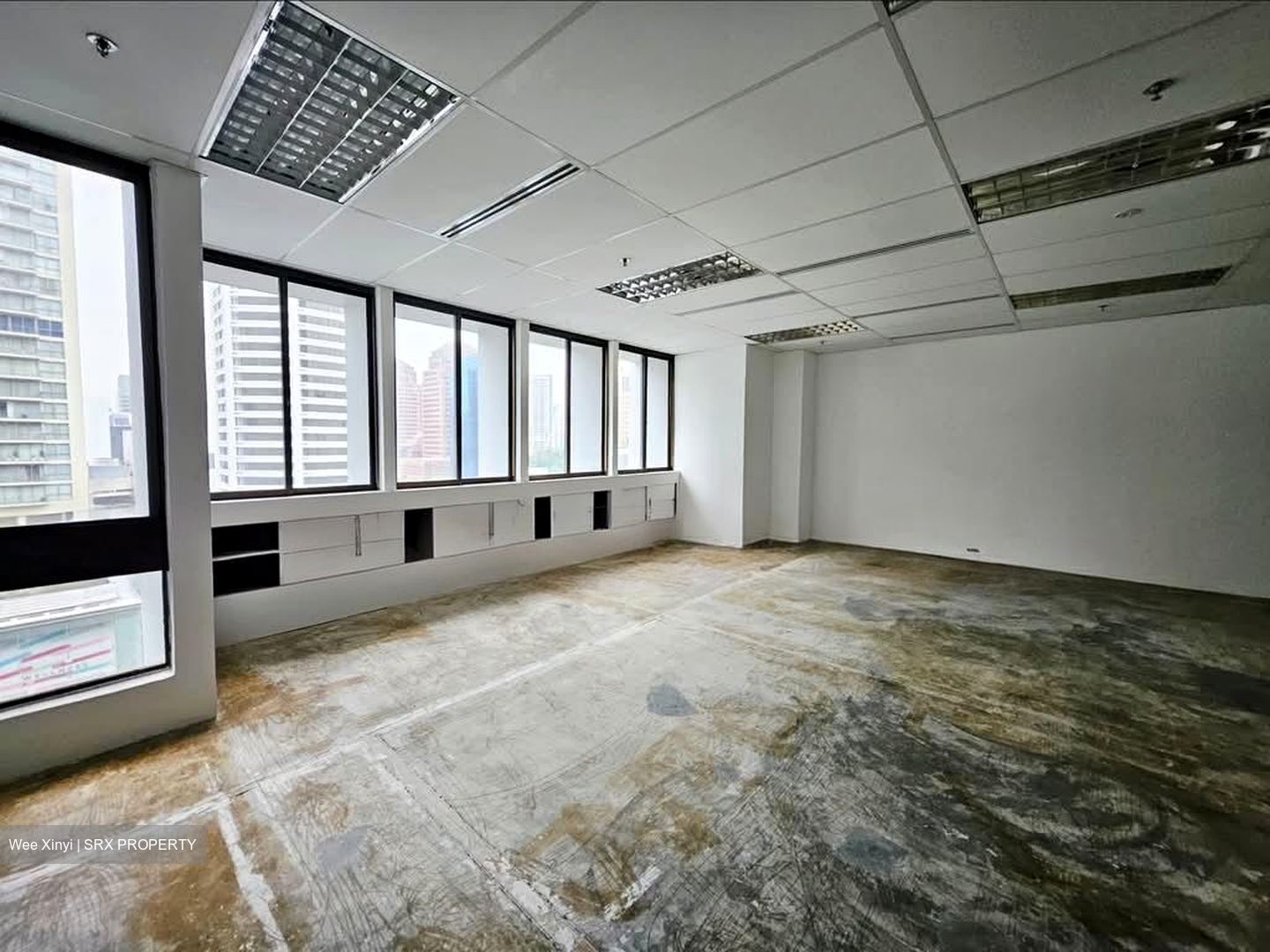 Shaw Centre (D9), Office #622561521
